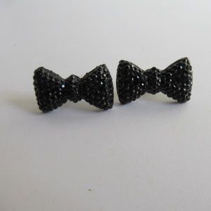 BLACK BOW EARRINGS 🎀